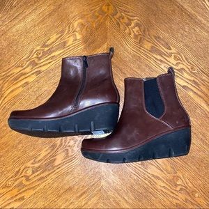 Clarks Clarence surf taupe Lester wedge bootie 9